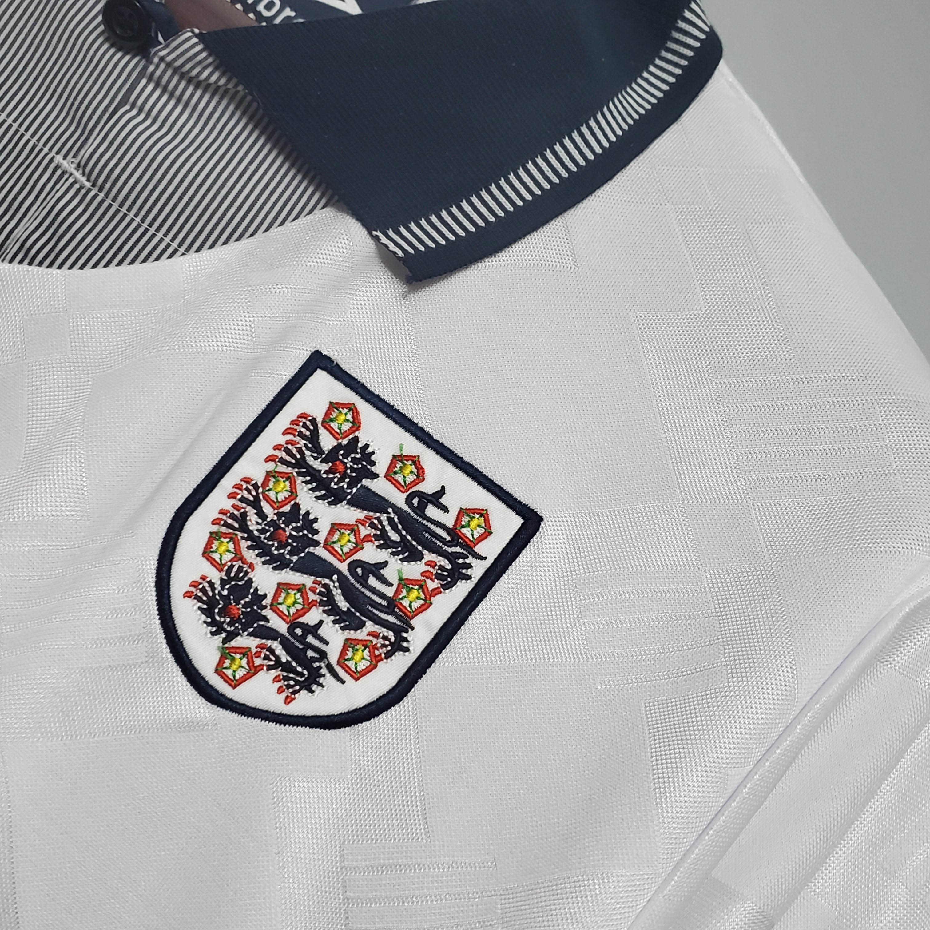 1990 Retro England Home Soccer Jersey 1:1 Thai Quality — view 5