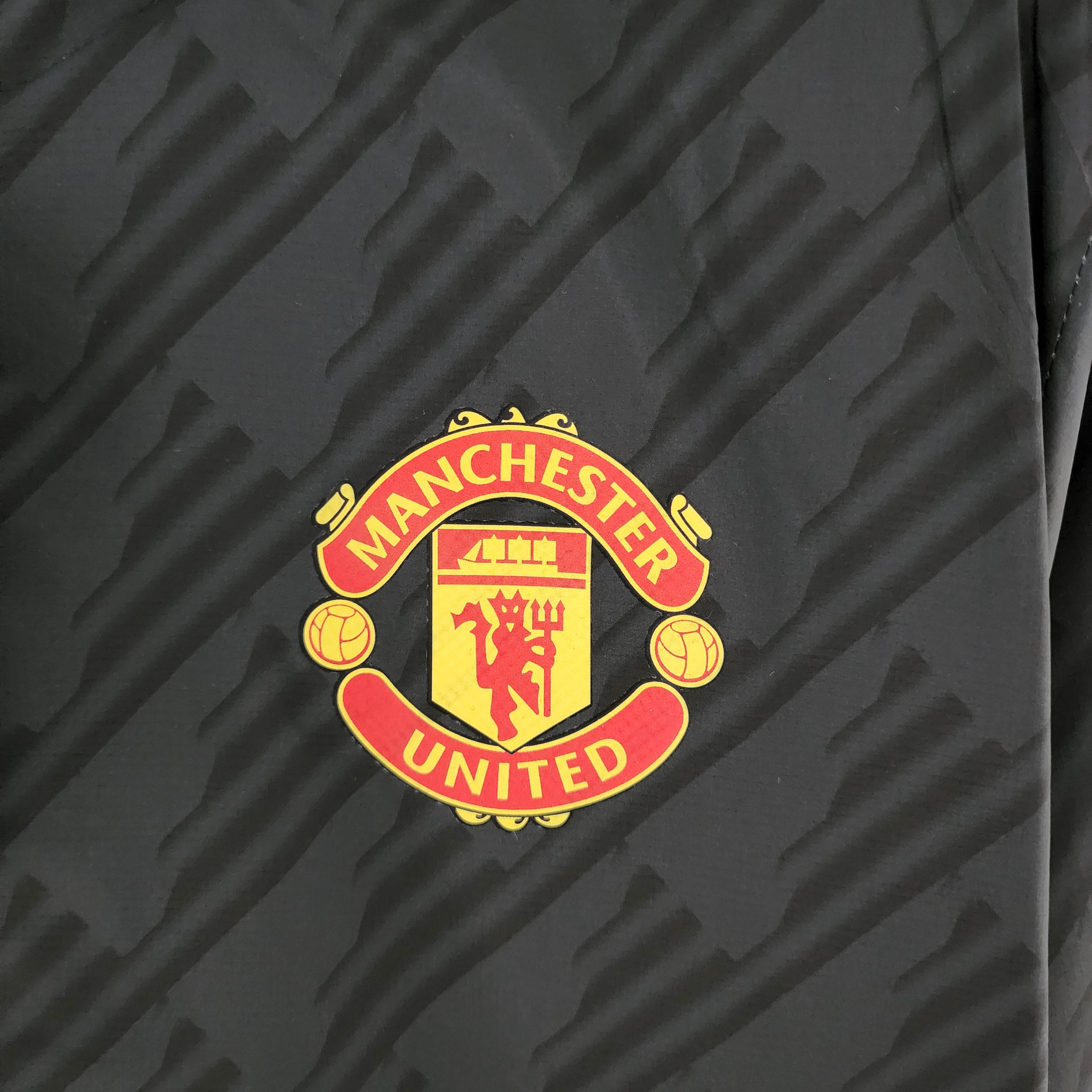 2022/2023 Manchester United Windbreaker Black Red Edge — view 5