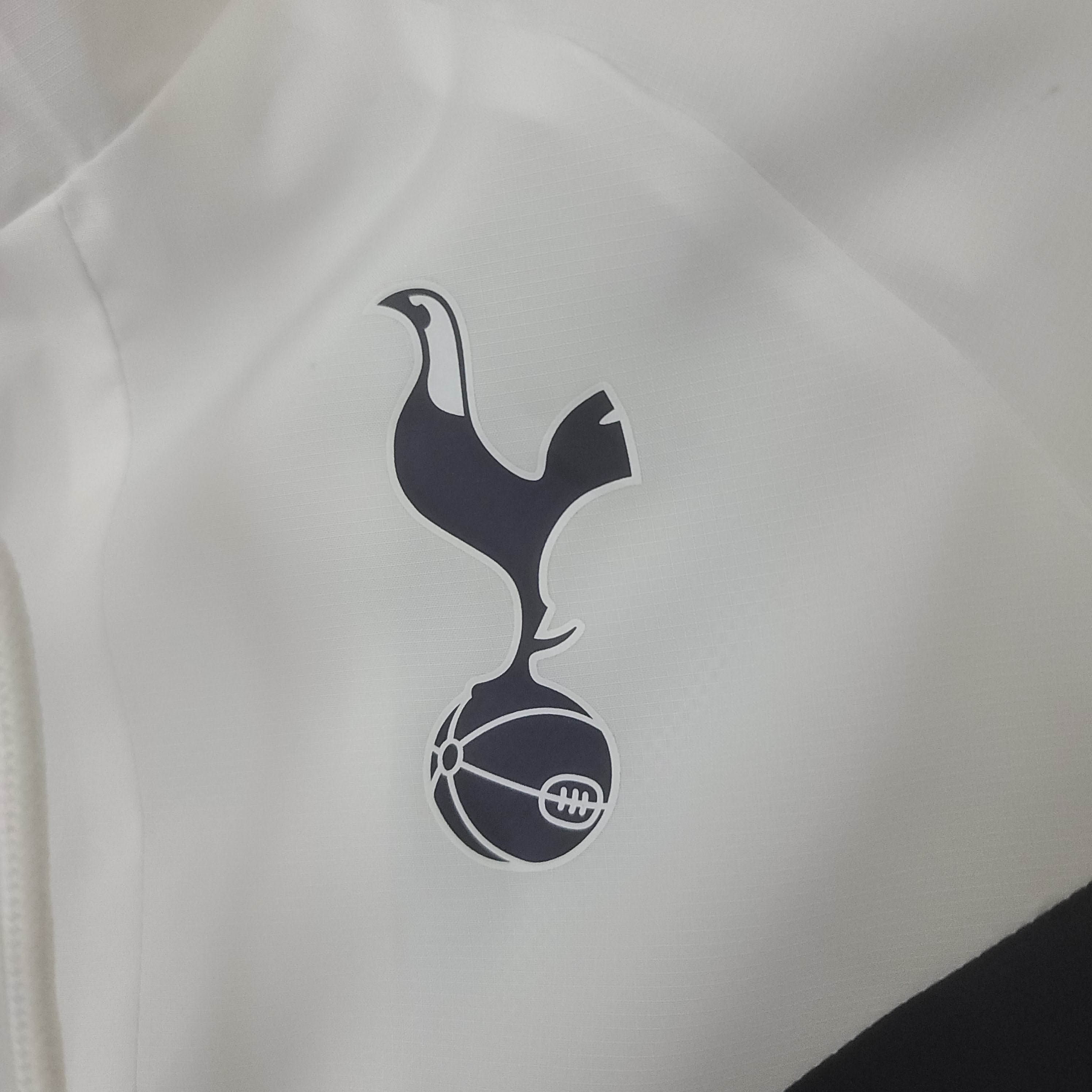 2022/2023 Tottenham Windbreaker White — view 4