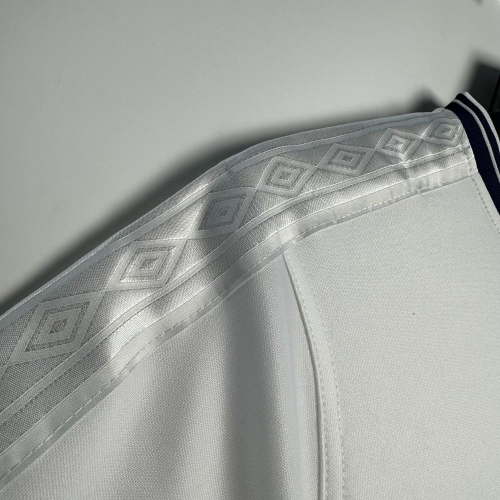1999-2001 Retro England Home Soccer Jersey AAA fan-grade — view 5