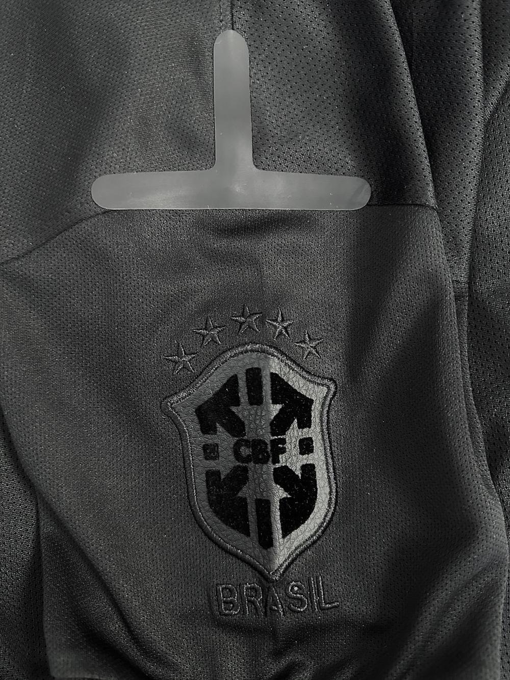2013-2014 Retro Brazil black Soccer Jersey AAA fan-grade — view 5