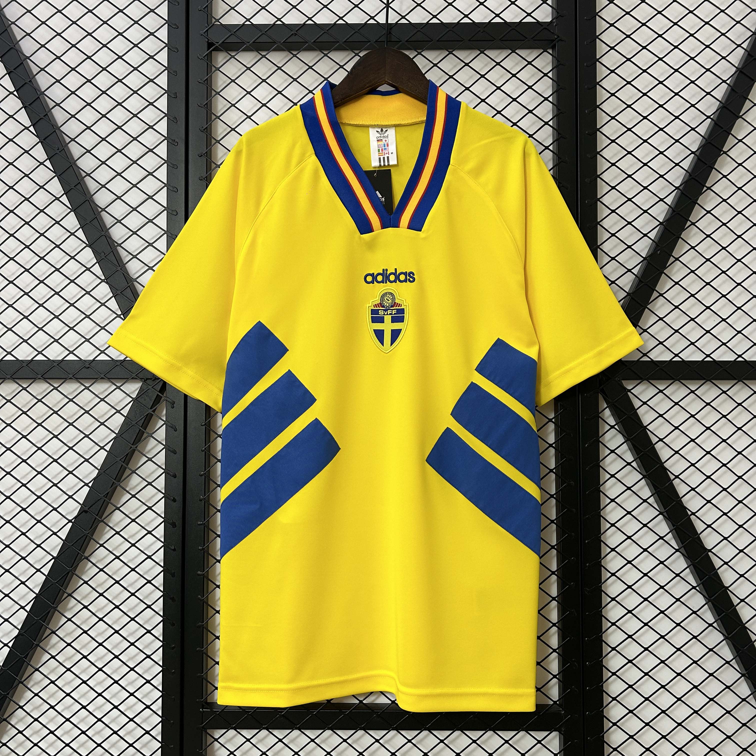 1994 Retro Schweden Heim-Fußballtrikot AAA Fan-Qualität
