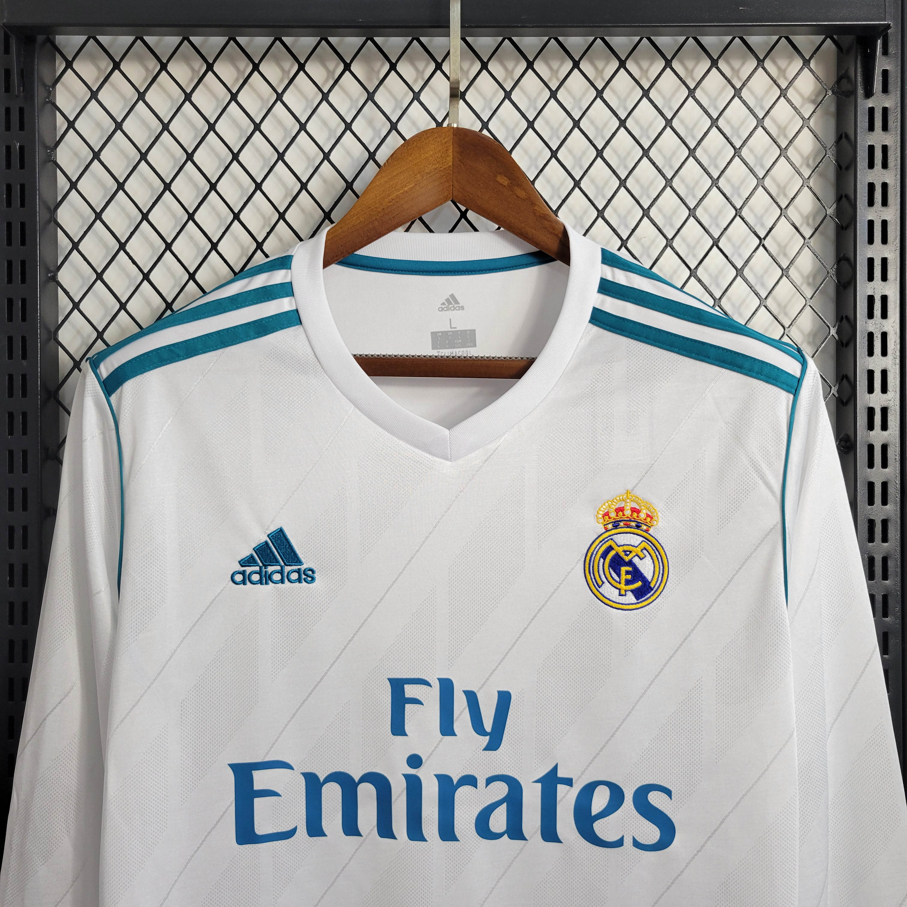 2017/2018 Retro Long Sleeve Real Madrid Home — view 3