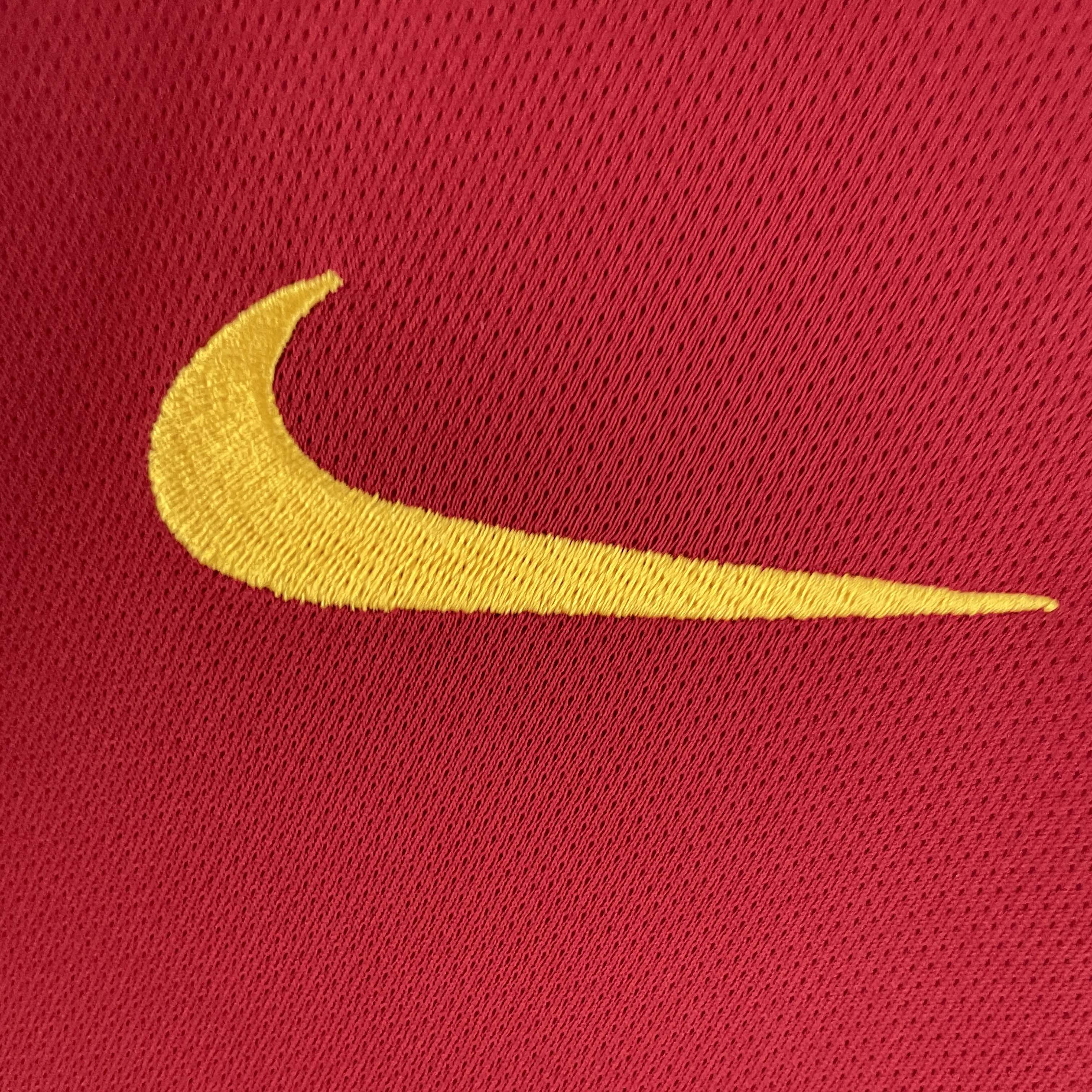 2006 Retro Portugal Home Football Shirt 1:1 Thai Quality — view 6