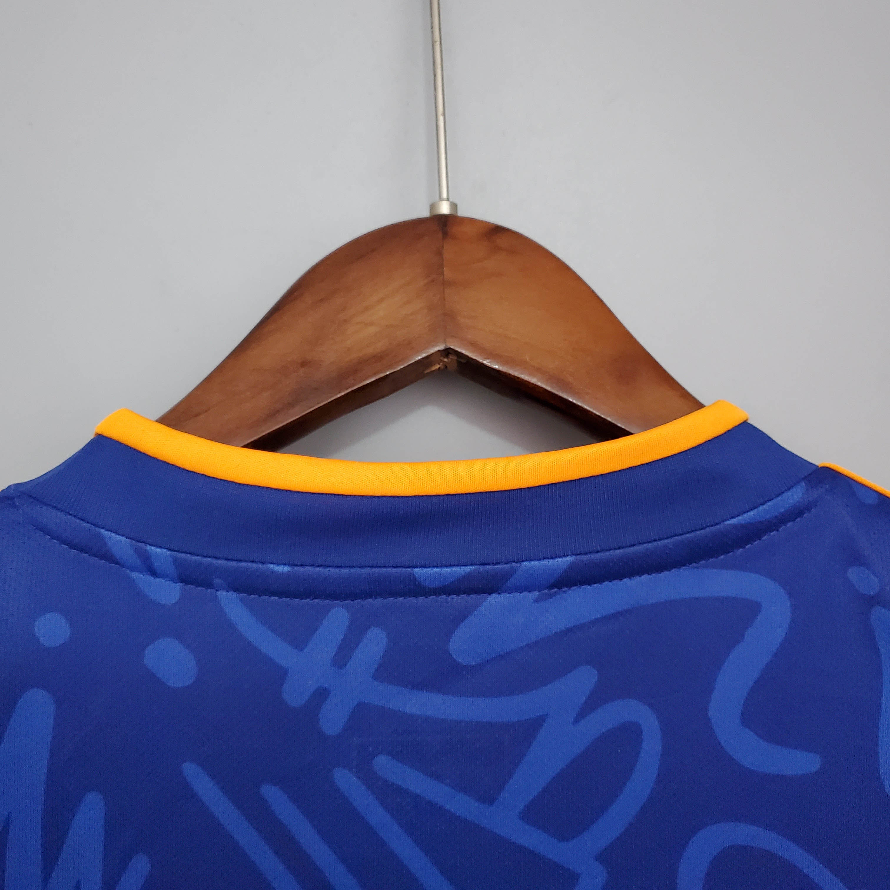 2021/2022 Real Madrid Football Shirt Away — view 7