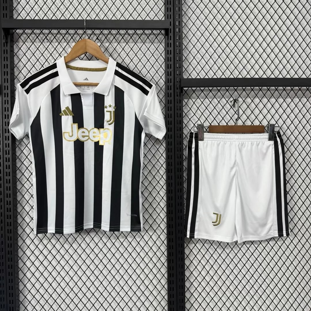 2026/2027 ユベントス ホーム サッカージャージ 1:1 タイ品質 キッズサイズ