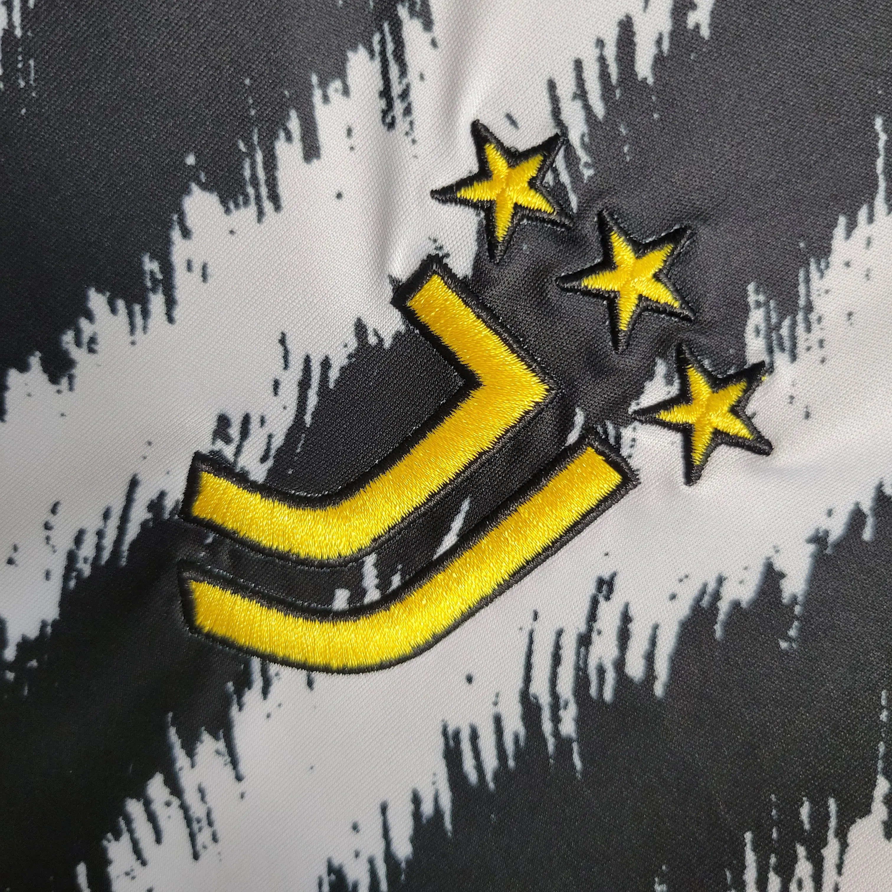 2023/2024 Juventus Home Soccer Jersey 1:1 Thai Quality — view 5