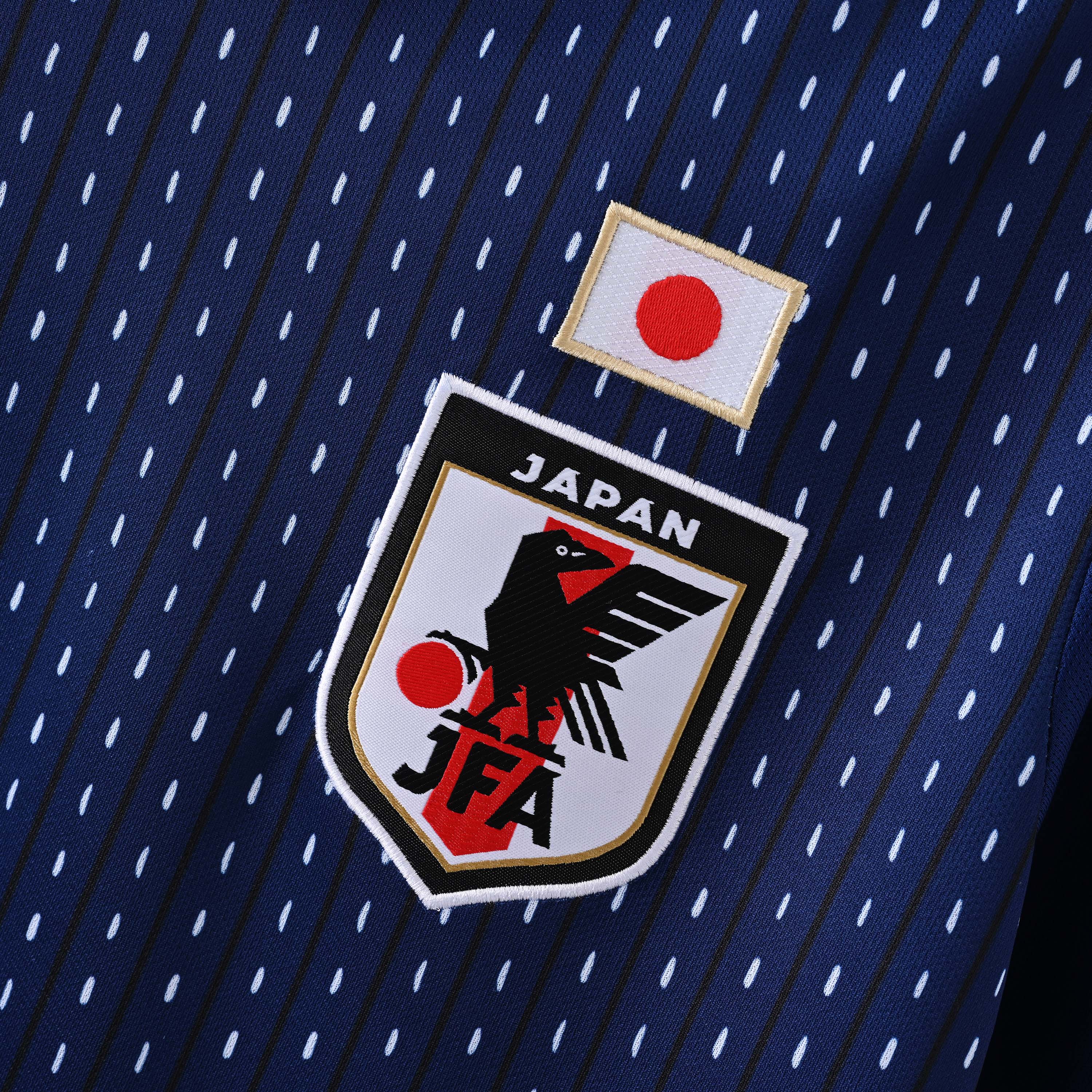 Camisa de Futebol Retro 2018 Japão Home AAA qualidade fã — view 4