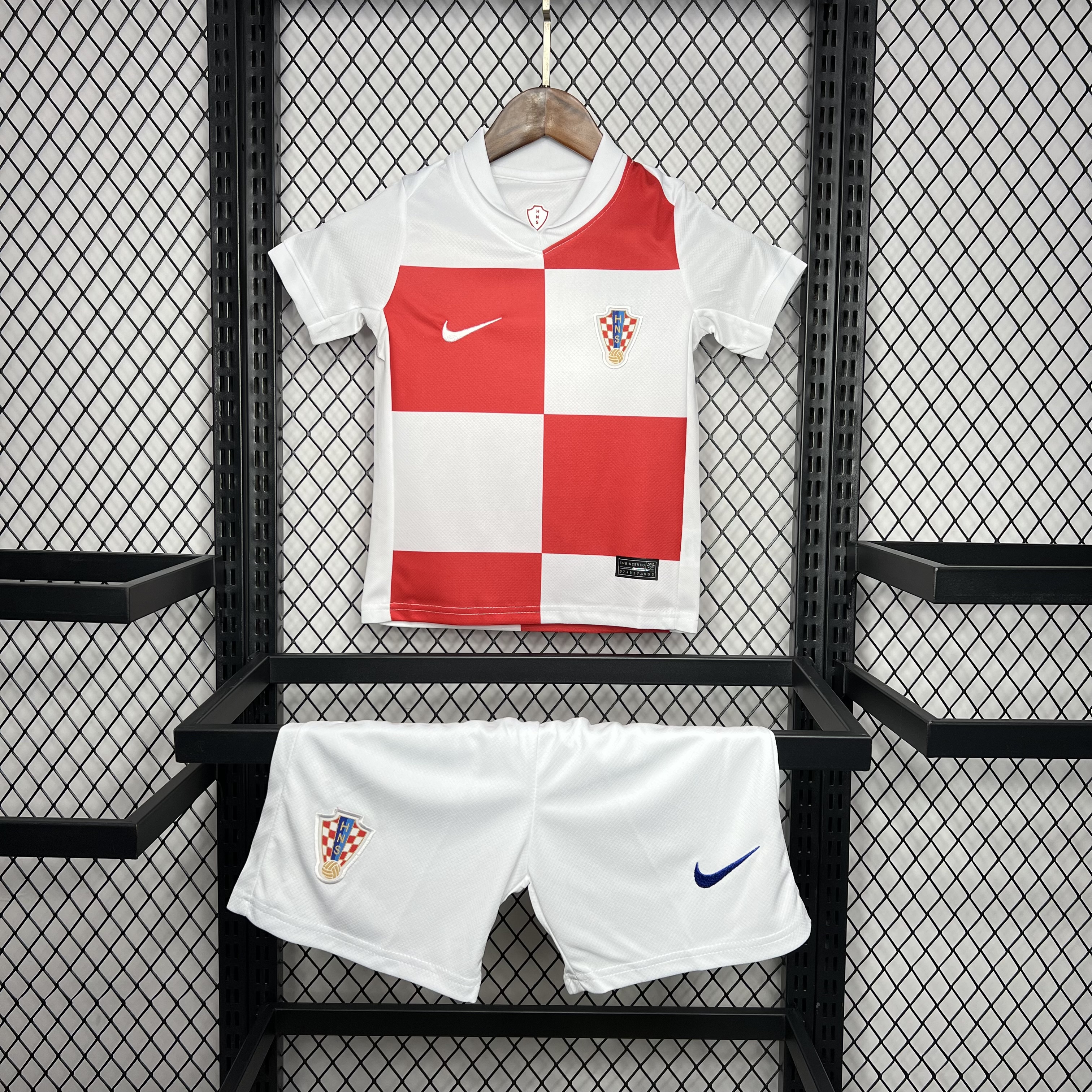 2024-2025 Croatia National Team Home Football Shirt AAA fan-grade Kids Size