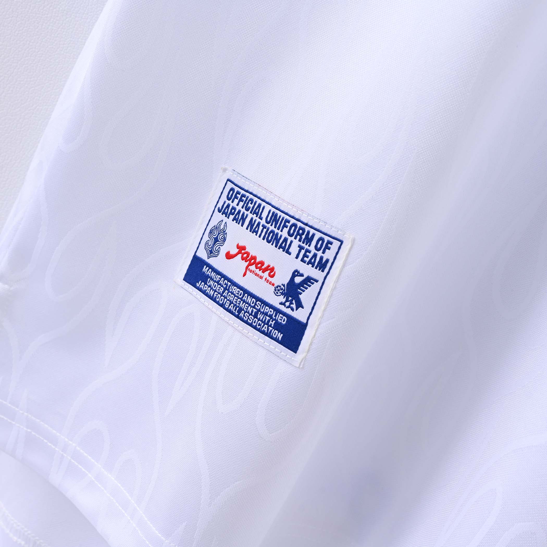 1998 Retro Japan Away Football Shirt AAA fan-grade — view 6