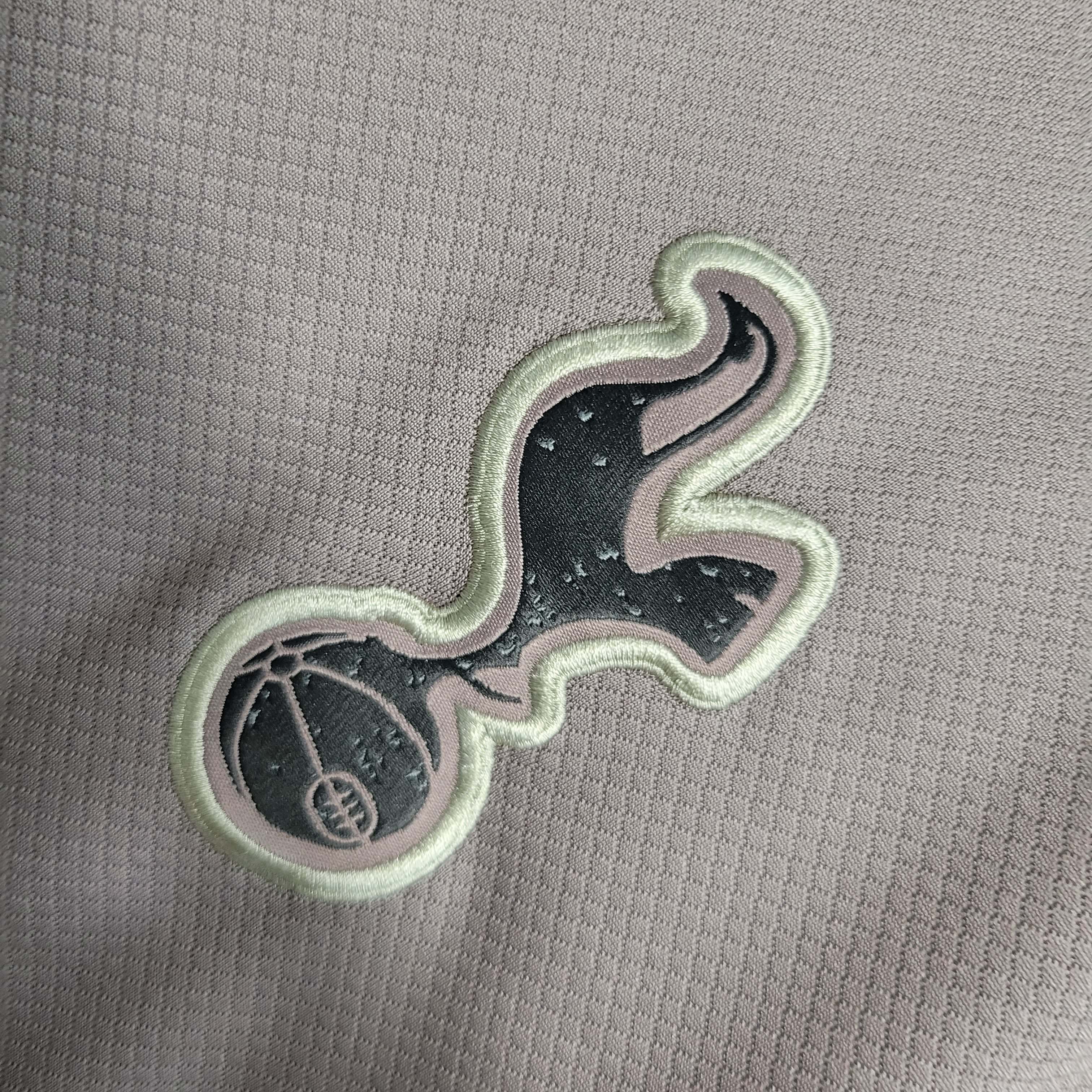 2023/2024 Tottenham Third Away Football Shirt — view 8