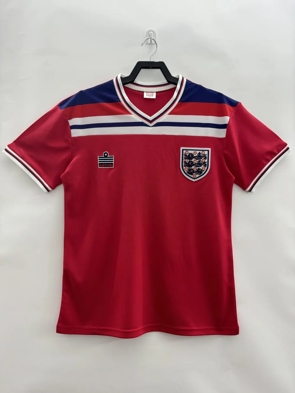 1982 Retro England Away Soccer Jersey AAA fan-grade — main view