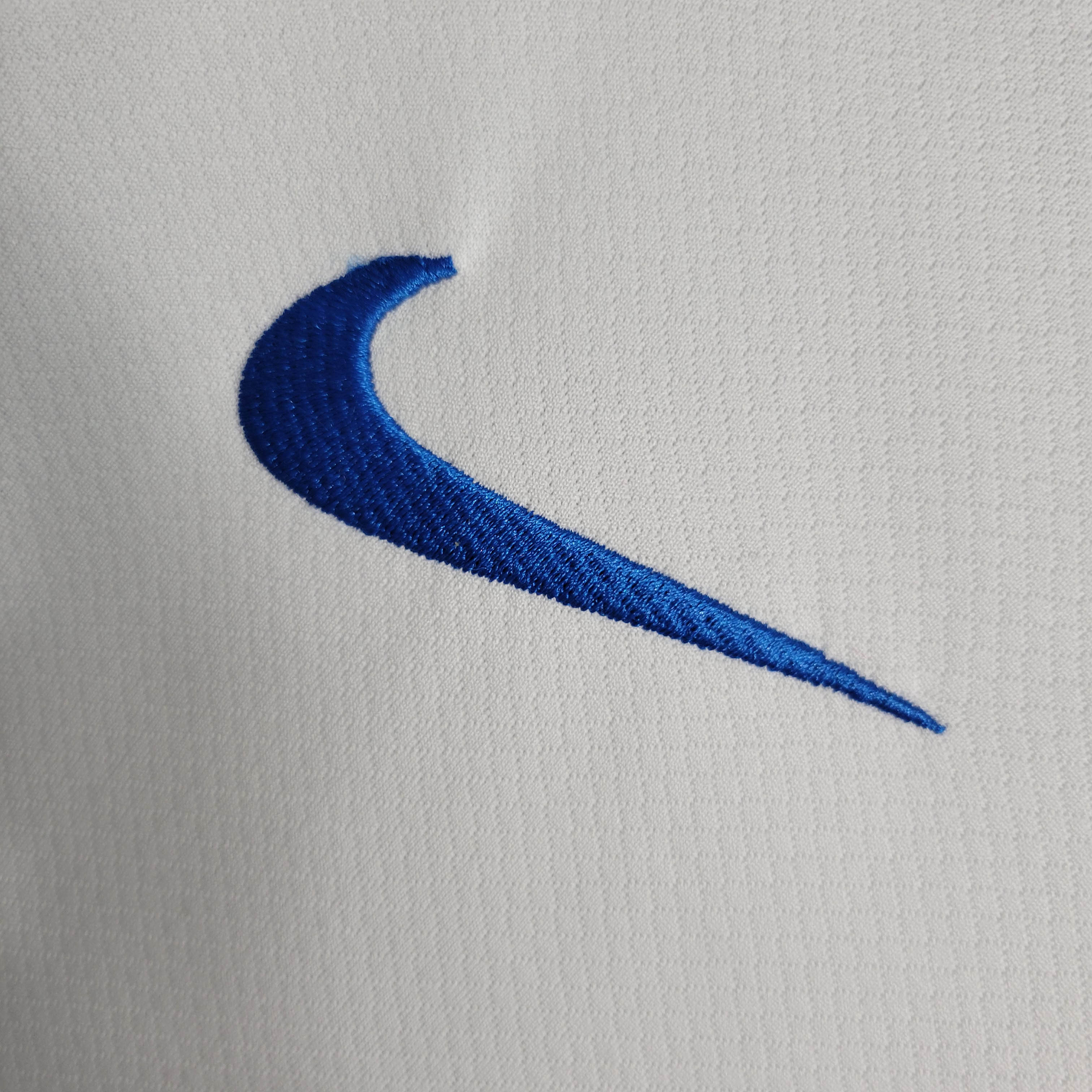 2023/2024 Barcelona Away Football Shirt AAA fan-grade — view 5