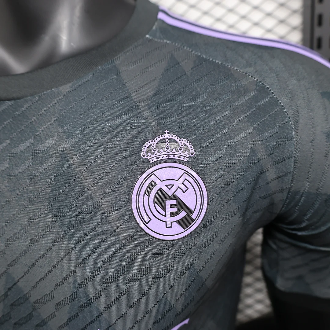 2024/2025 قميص ريال مدريد الخاص نسخة اللاعب — view 5