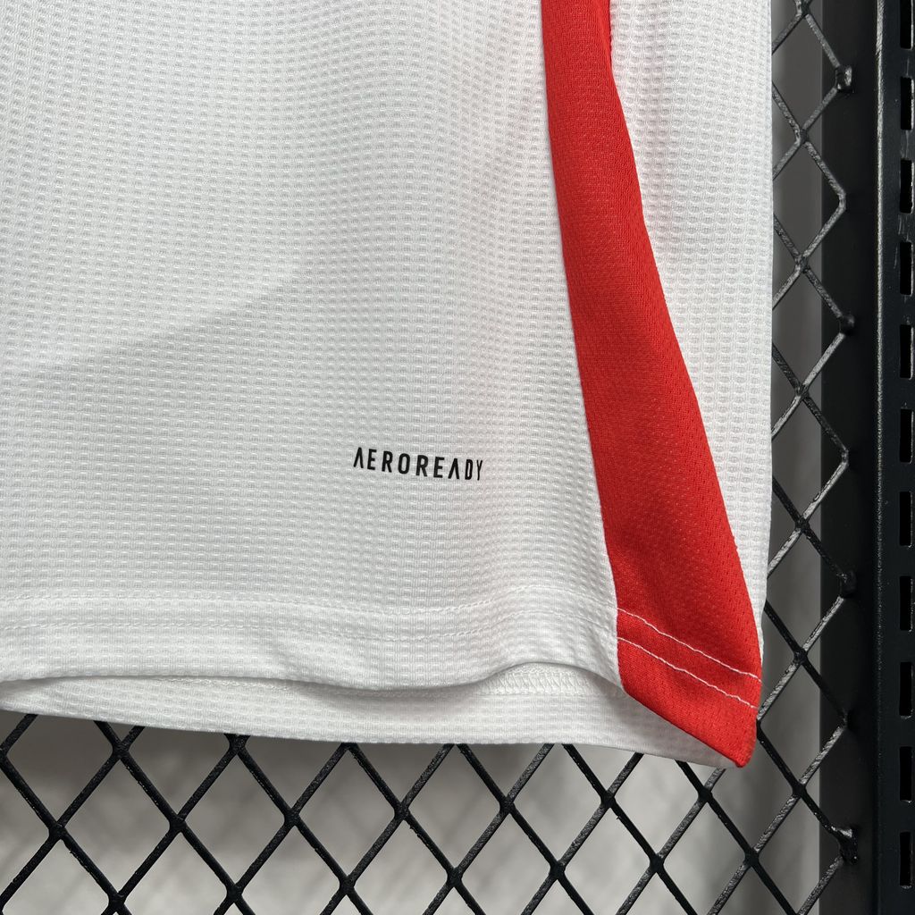 2024/2025 Fulham Home Football Shirt AAA fan-grade — view 8