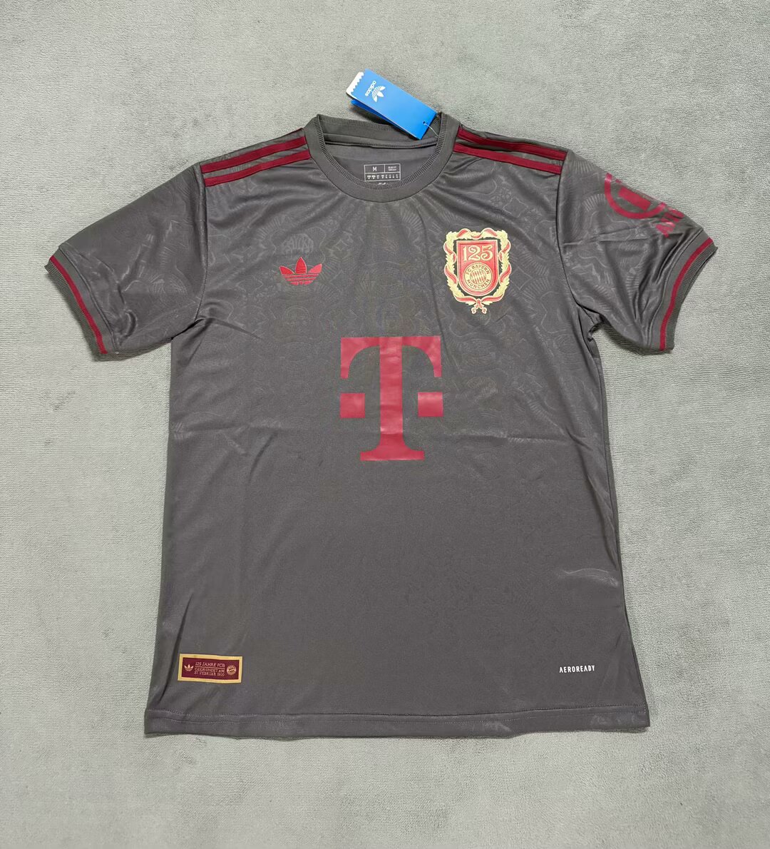 2025/2026 Bayern Munich 125th Anniversary Edition Grey Football Jersey AAA fan-grade