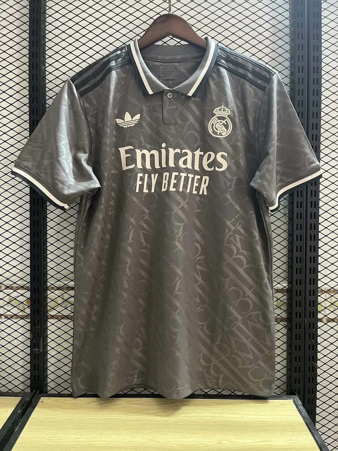 2024/2025 Real Madrid Third Away Football Shirt AAA fan-grade
