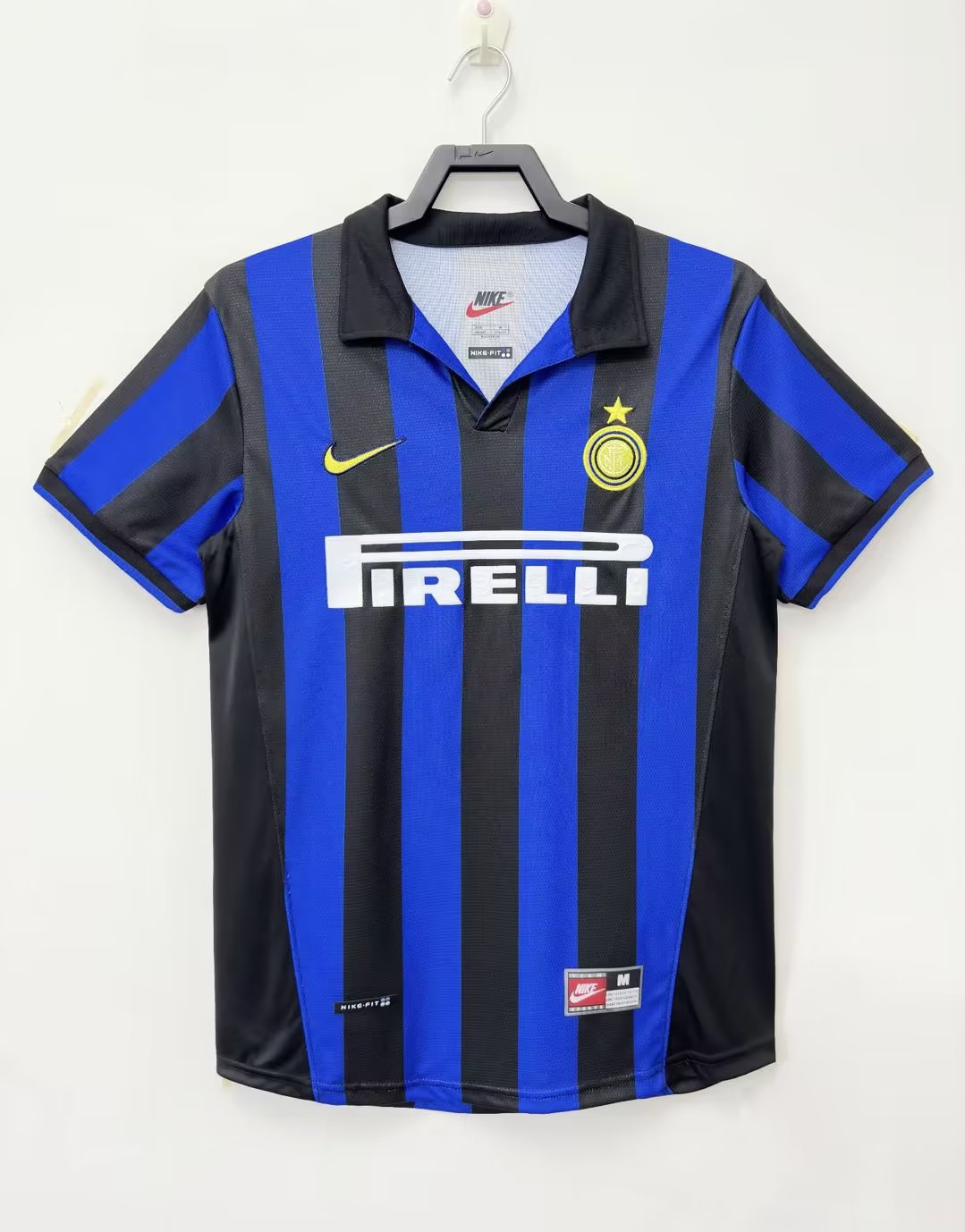 1998/1999 Retro Inter Milan Home Football Jersey AAA fan-grade
