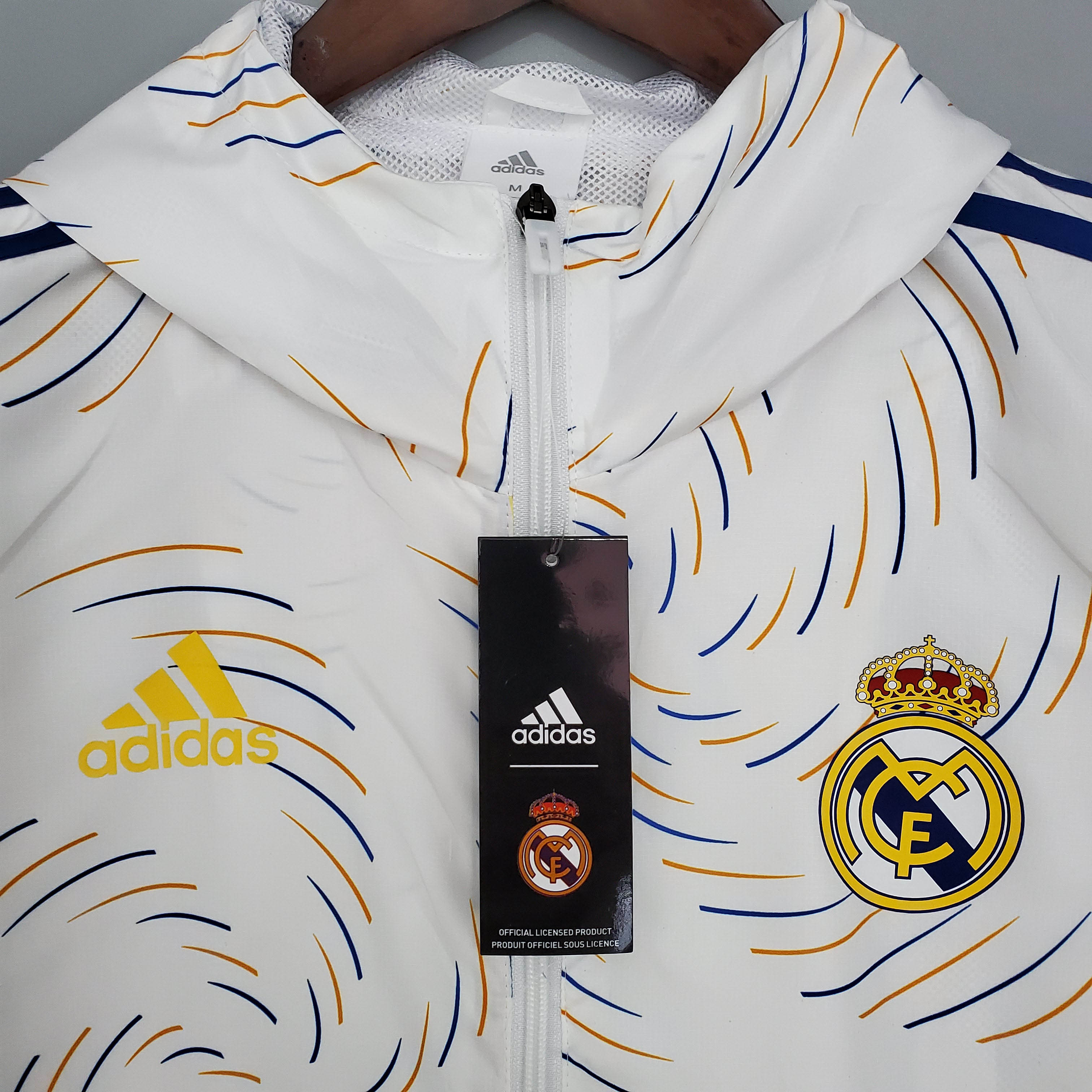 2021/2022 Real Madrid Jersey Windbreaker White(Blue Edge) — view 3