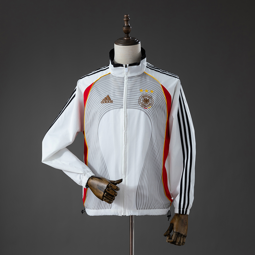 2025/2026 Germany Jacket Retro Windbreaker AAA fan-grade — view 3