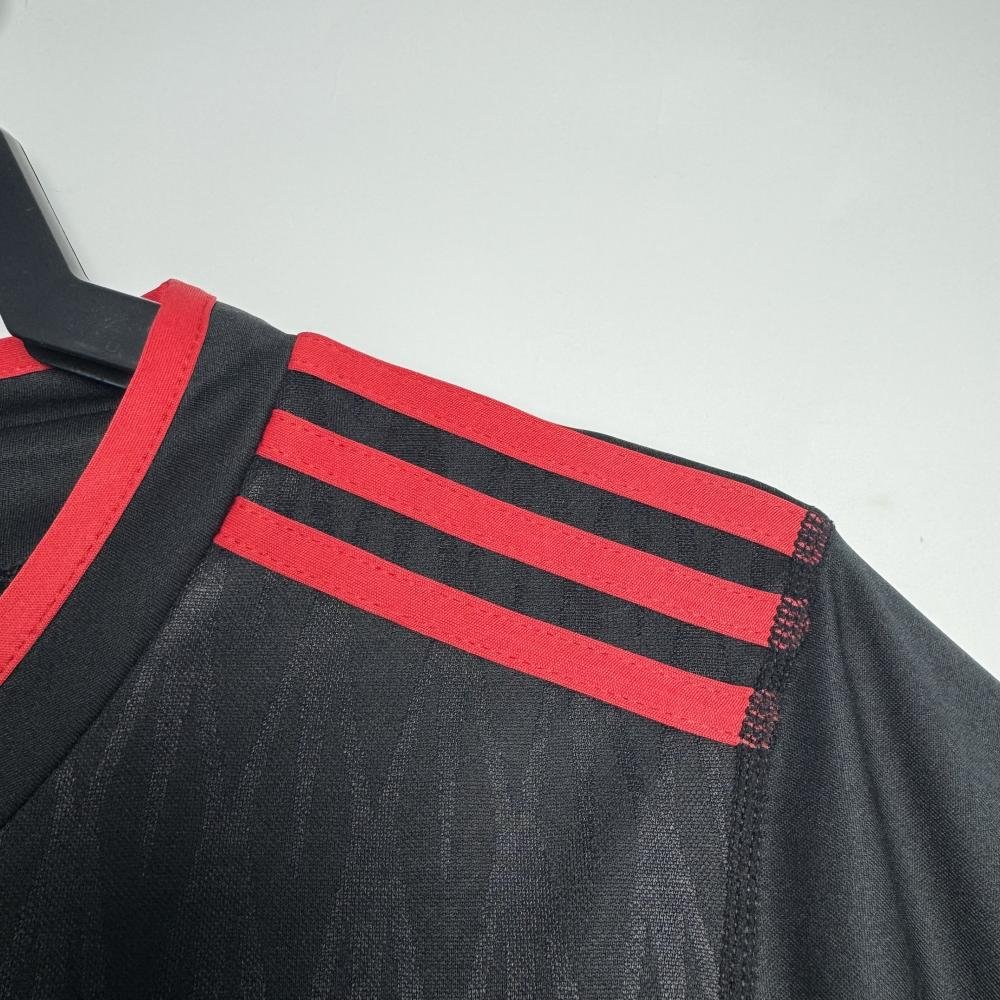 2010 Retro Mexico Away Soccer Jersey AAA fan-grade — view 3