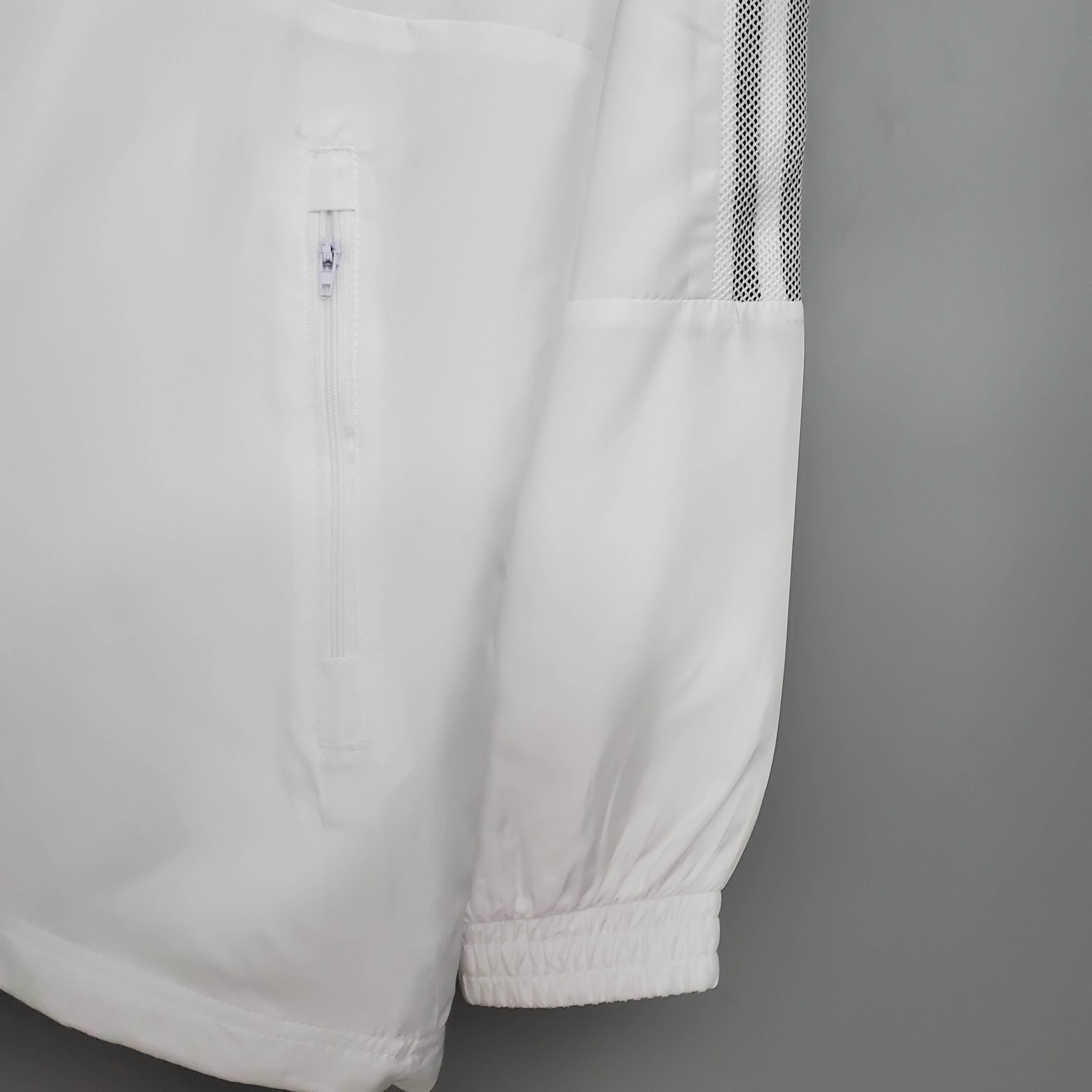2021/2022 Manchester United Jersey Windbreaker White — view 9