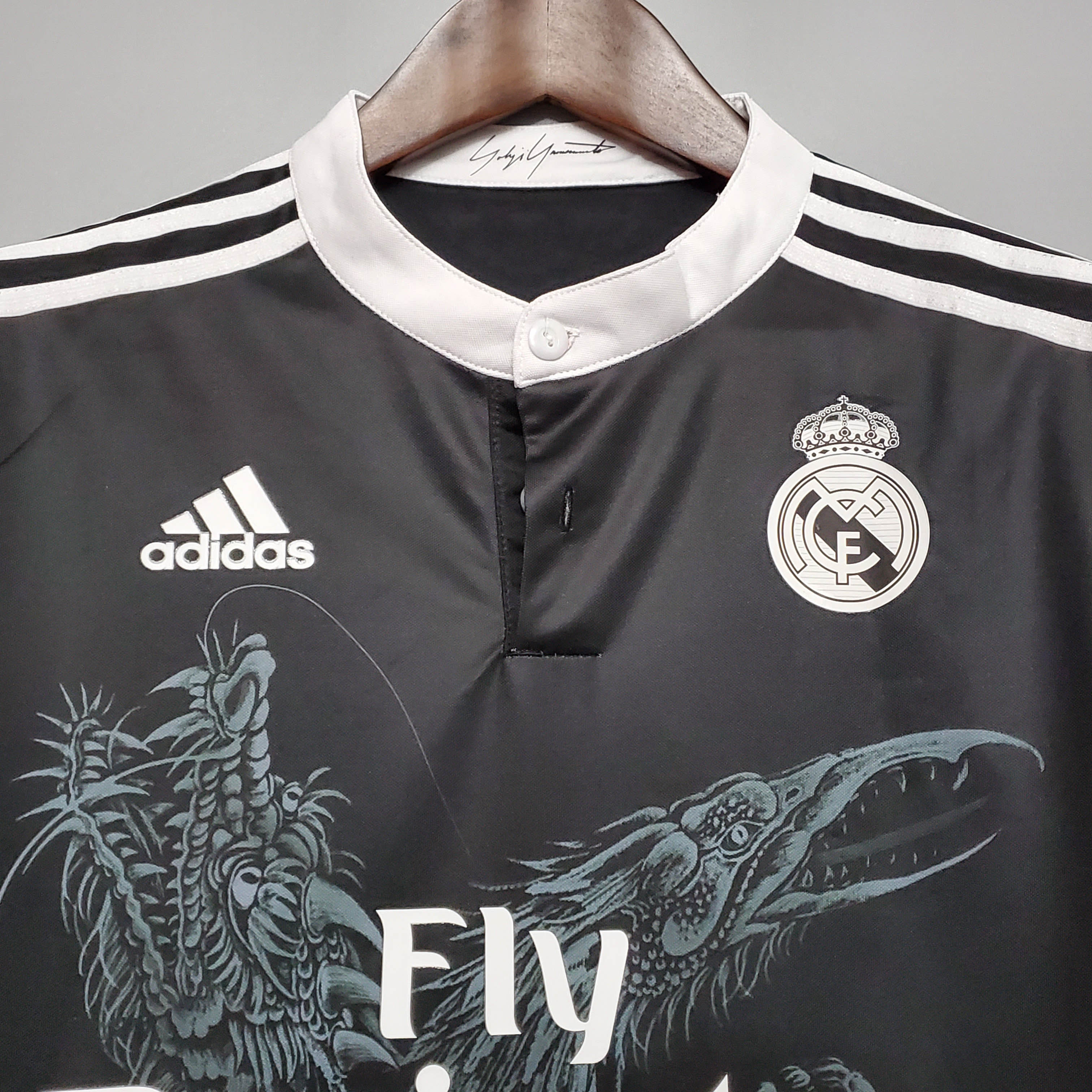 Retro Long Sleeve 2014/2015 Real Madrid Third Away — view 3