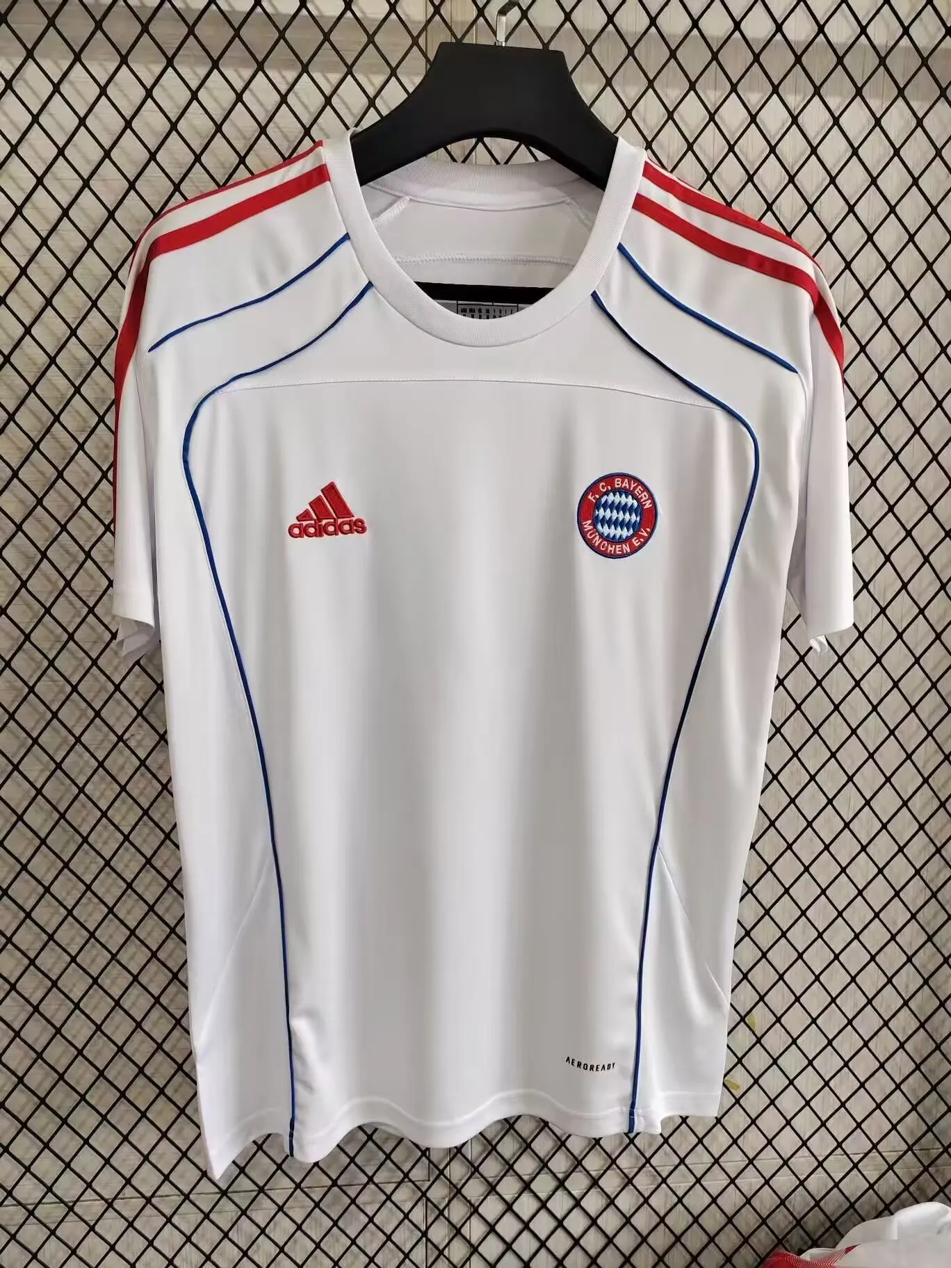 2025/2026 Bayern Munich T-shirt white Football Jersey AAA fan-grade
