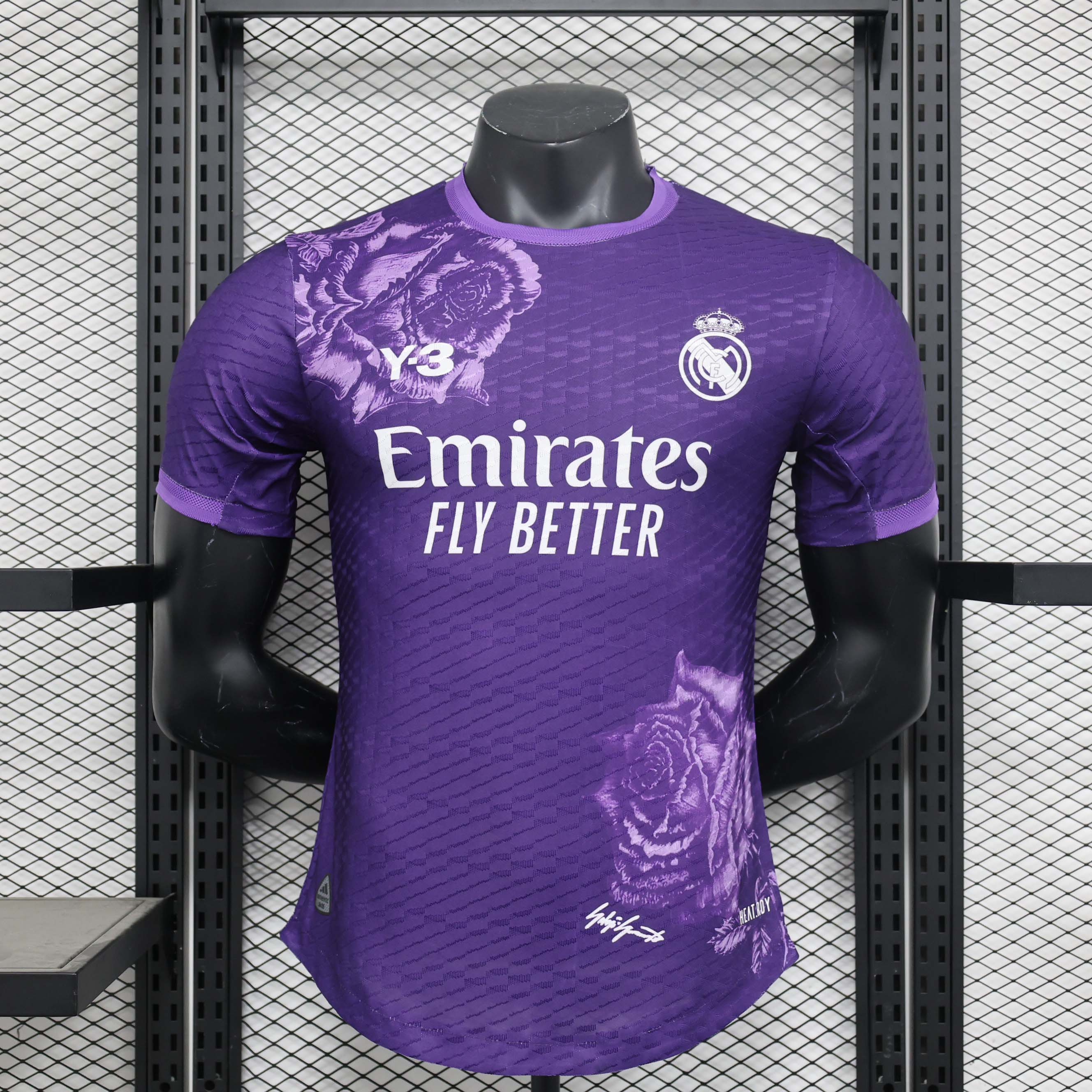 2024/2025 Spielerversion Real Madrid Y-3 Sonderausgabe Lila Fußballtrikot AAA fan-gradät
