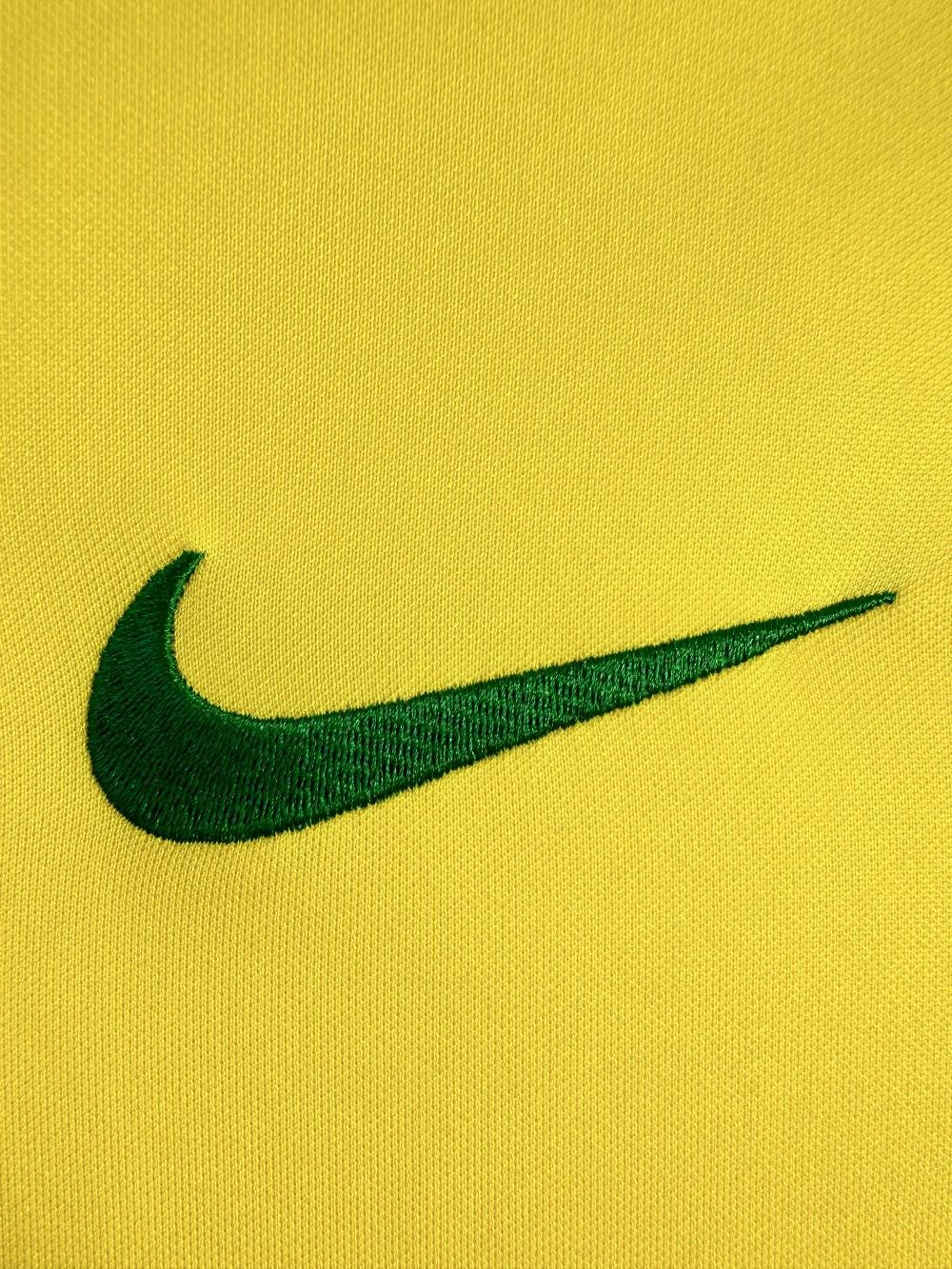 1998 Retro Long Sleeve Brazil Soccer Jersey Home AAA fan-grade — view 5