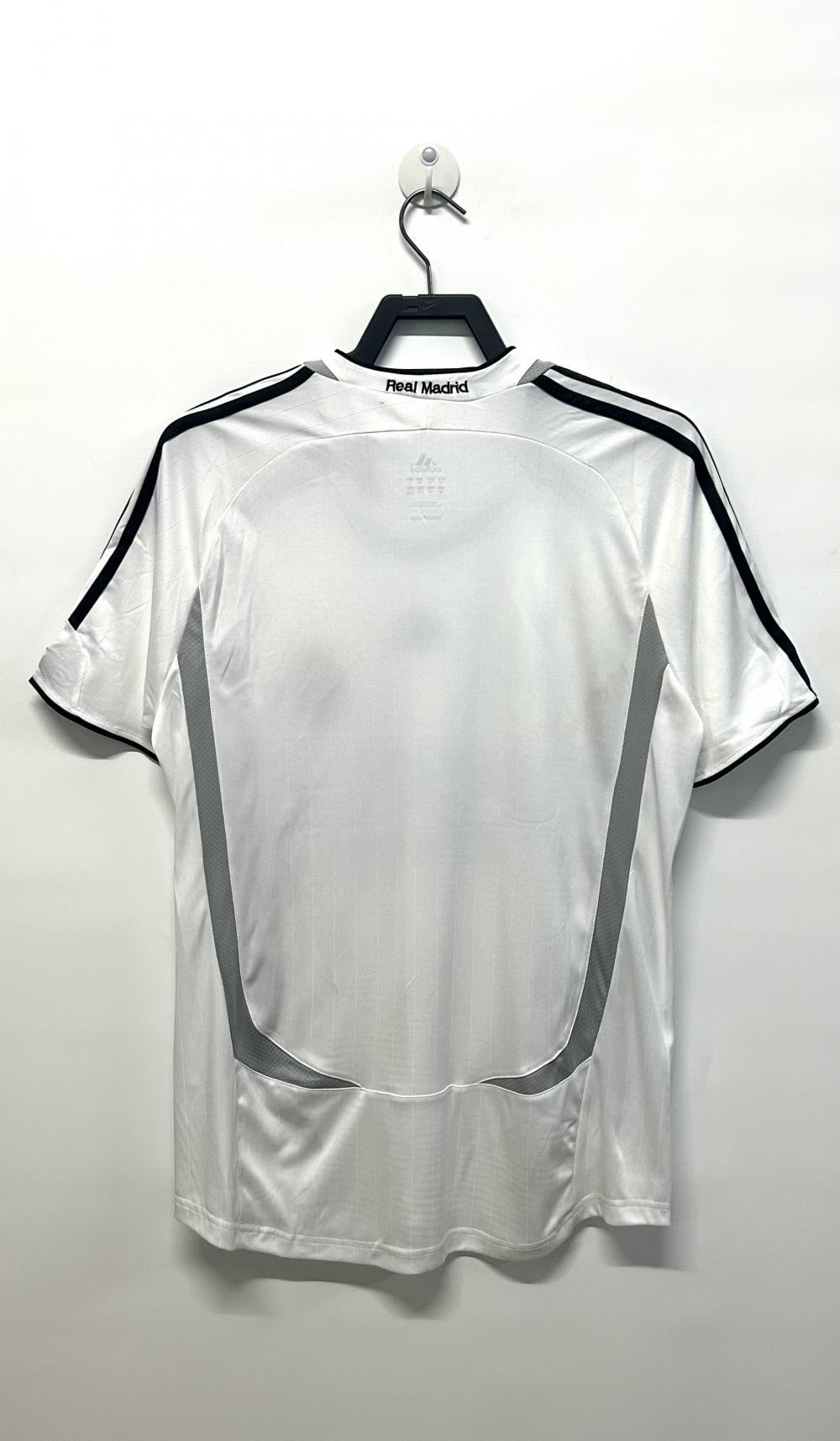 2006/2007 Retro Real Madrid Home Football Jersey AAA fan-grade — view 2