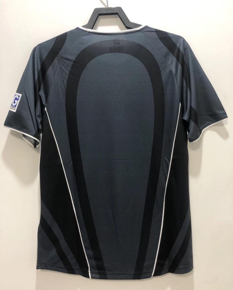 2001/2002 Retro Psg Paris Saint-Germain Third Away Football Shirt AAA fan-grade — view 2